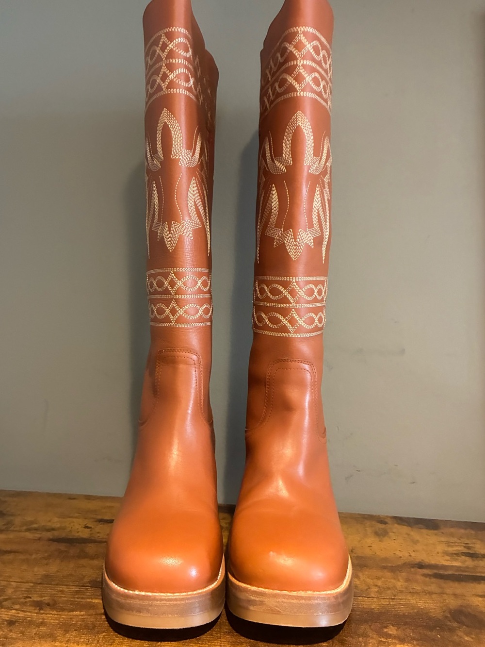 Dingo Avalon DI2288 Women’s 9M Russet Leather Tall Western Cowboy Boots
